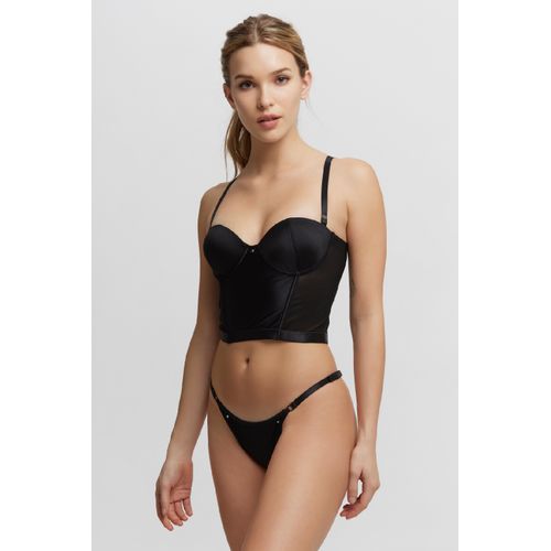 Less string de raso y tul